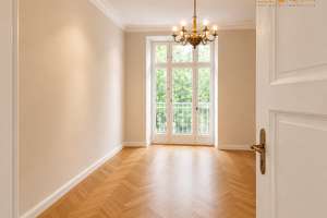 Historischer Charme mit Raum für Ihre Wohnideen: 3-Zimmer-Wohnung im denkmalgeschützten Altbau – Die vollständige Adresse der Immobilie erhältst du vom Anbieter., 81669 Haidhausen Süd, München – Vorschaubild 1