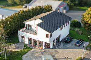 Attraktives Wohn- und Geschäftshaus in exponierter Gewerbelage – Die vollständige Adresse der Immobilie erhältst du vom Anbieter., 27472 Cuxhaven – Vorschaubild 1