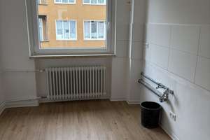 2-Zimmer-Wohnung mit Balkon und Aufzug – Isernhagener Str. 47, 30163 Vahrenwald, Hannover – Vorschaubild 3
