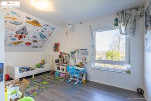 Ihr Traumhaus wartet! Modernes Haus / DHH in Lichtenwald: Top ausgestattet, Doppelgarage & EBK – Esslingen (Kreis) – Vorschaubild 27