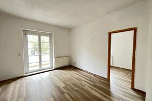 Charmant, praktisch, gemütlich: 3 Zimmer mit Balkon in Chemnitz – Marktsteig 4, 9126 Bernsdorf, Chemnitz – Vorschaubild 2
