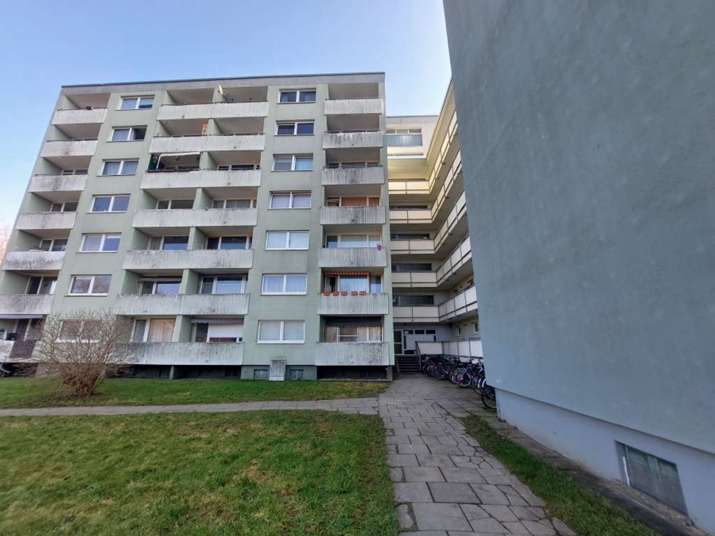 Immobilie in Rosdorf - Rosdorf: Attraktive Kapitalanlage: Vermietete 2-Zim.-Whg., oberste Etage – herrlicher Ausblick - Bild 2