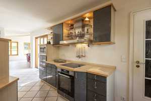 Das Landhaus für die Familie! Rarität: Zweifamilienvilla mit zus. Appartement, Kachelofen & Wellness – Garmisch-Partenkirchen (Kreis) – Vorschaubild 13