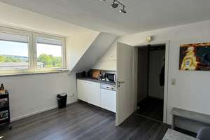 Schöne 2-Zimmer-Wohnung mit Einbauküche – Die vollständige Adresse der Immobilie erhältst du vom Anbieter., 42281 Barmen, Wuppertal – Vorschaubild 2