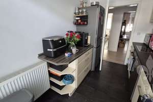 Modernes Bad mit Wanne, Terrasse zur Küche: Buckau – Südstraße 4, 39104 Buckau, Magdeburg – Vorschaubild 5