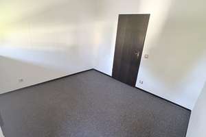 helle 4 - Zimmer Wohnung in Köln Rodenkirchen (Ortskern) mit 2 Balkonen- WG geeignet  – Die vollständige Adresse der Immobilie erhältst du vom Anbieter., 50996 Rodenkirchen (Ortsteil), Köln – Vorschaubild 16