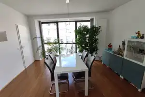 Helle 2-3-Zimmer-Wohnung in zentraler Lage nahe Frankenberger Viertel – Augustastraße 2-4, 52070 Aachen – Vorschaubild 1