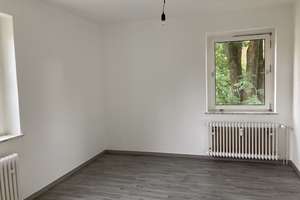Urban wohnen: Moderne 3-Zimmerwohnung mit optimaler Verkehrsanbindung (Musterbilder) – 38226 Lebenstedt, Salzgitter – Vorschaubild 3
