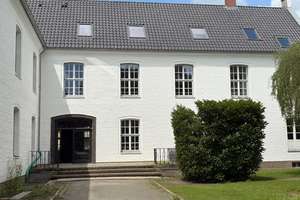 Denkmalcharme in der Erich-Kästner-Schule: stilvolle 2-Zimmer-Wohnung mit ca. 3,10 m Deckenhöhe – Kölner Str. 285, 47808 Fischeln, Krefeld – Vorschaubild 4