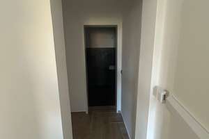 Kernsanierte 2-Zimmer-Wohnung in Köln-Finkenberg mit Balkon – Brüsseler Str. 8, 51149 Finkenberg, Köln – Vorschaubild 3