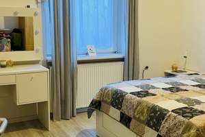 Attraktive, helle 4-Raum-Altbauwohnung mit ruhigem Balkon in Siegen-City – Die vollständige Adresse der Immobilie erhältst du vom Anbieter., 57072 Siegen, Siegen – Vorschaubild 9