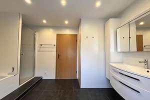 Modernisiertes Haus mit vier Zimmern und EBK in Zaberfeld - Ochsenburg mit viel Nutzfläche – Die vollständige Adresse der Immobilie erhältst du vom Anbieter., 74374 Zaberfeld – Vorschaubild 4