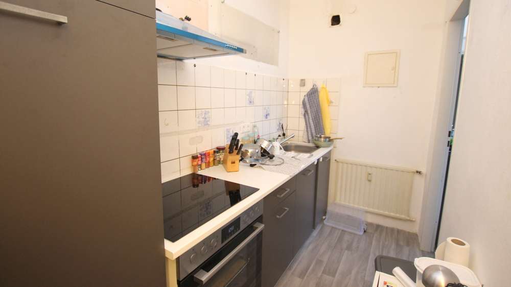Immobilie in Oldenburg - Gepflegte 2-Zimmer-Eigentumswohnung im 2. OG mit Schwimmbad und Sauna in attraktiver Lage – in OL - Bild 2