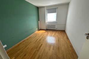 3 Zimmerwohnung mit Balkon - Schiersteiner Strasse in Wiesbaden! – Schiersteiner Strasse 90, 65187 Wiesbaden – Vorschaubild 2