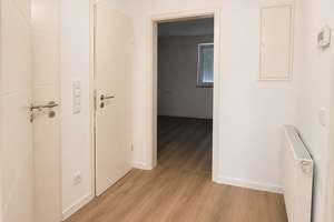  Wie ein Neubau: Frisch renoviertes Haus mit 5 Zimmern zur Erstvermietung in Kirchentellinsfurt – 72138 Kirchentellinsfurt – Vorschaubild 6