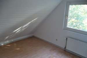  *** Schöne 5-Zimmer-Doppelhaushälfte mit 2 Bädern, Gäste-WC, Terrasse und Garten in St. Magnus – Grohner Mühlenweg 4, 28759 Grohn, Bremen – Vorschaubild 11