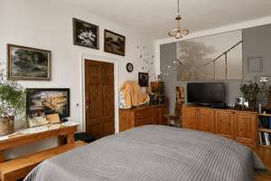 Charmante und helle 2-Zimmer Wohnung im sanierten Altbau mit großzügiger Wohnküche und Balkon – Die vollständige Adresse der Immobilie erhältst du vom Anbieter., 10119 Prenzlauer Berg, Berlin – Vorschaubild 6