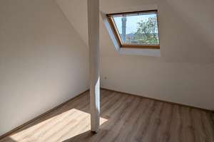 Charmante 3-Zimmer-Dachgeschosswohnung mit Balkon - zentral und ruhig in Hagen gelegen – Die vollständige Adresse der Immobilie erhältst du vom Anbieter., 58095 Mittelstadt, Hagen – Vorschaubild 8