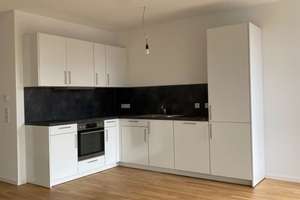 Schöne 3-Zimmer-Wohnung mit Terrasse/Balkon am Kieler Bootshafen  – Hafenstraße 19, 24103 Vorstadt, Kiel – Vorschaubild 2