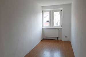 Kleine 3-Zimmerwohnung im Dachgeschoss in Karlsruhe-Südstadt! – Karlsruhe – Vorschaubild 4