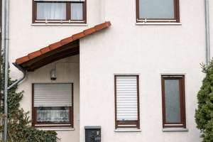 Charmantes Reihenhaus mit Garten in Köln Blumenberg