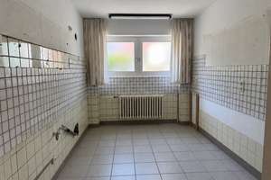 Erdgeschosswohnung im Zweifamilienhaus mit eigenem Eingang, Indoor-Pool, Sauna und Garten – Liebermannstr. 5, 44795 Weitmar-Mitte, Bochum – Vorschaubild 10