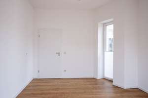 Großzügige 4-Zimmer-Wohnung mit 2 Balkonen | hochwertig saniert | zentrale Lage - Krämpfervorstadt – Stauffenbergallee 64, 99085 Krämpfervorstadt, Erfurt – Vorschaubild 25