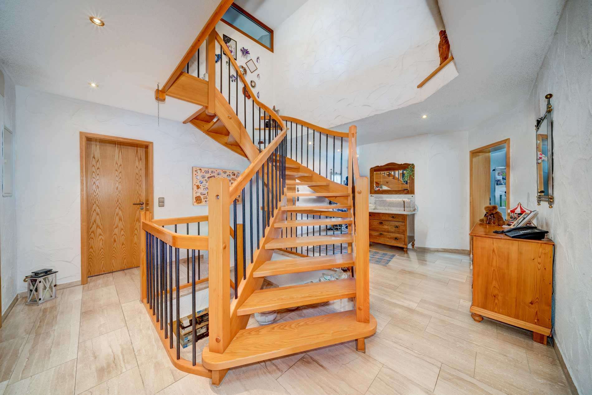 Immobilie in Salem - Attraktives 3-Familienhaus (Mehrgenerationenhaus) mit großer Hauptwohnung in ruhiger Lage von Beuren - Bild 20