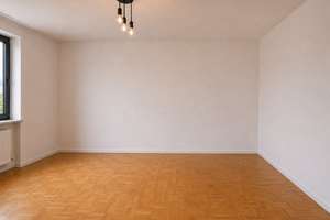 Kapitalanleger aufgepasst! 4% Rendite! – Helle 3-Zi.-Wohnung im 9. OG – Die vollständige Adresse der Immobilie erhältst du vom Anbieter., 81243 Aubing-Süd, München – Vorschaubild 6