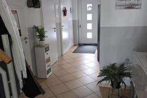 Moderne großzügige Doppelhaushälfte mit Garten und Carport in Andernach-Eich – Schulstraße 4a, 56626 Andernach – Vorschaubild 2