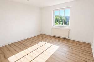 Helle Traumwohnung mit sonnigem Balkon, Aufzug & Tiefgarage – Modern wohnen in bester Lage – Richterstraße 3, 9113 Schloßchemnitz, Chemnitz – Vorschaubild 4