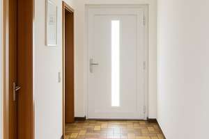 Helles Reihenmittelhaus mit studioähnlicher Dachgeschosswohnung – ideal für Familien! – Die vollständige Adresse der Immobilie erhältst du vom Anbieter., 93055 Ostenviertel, Regensburg – Vorschaubild 2