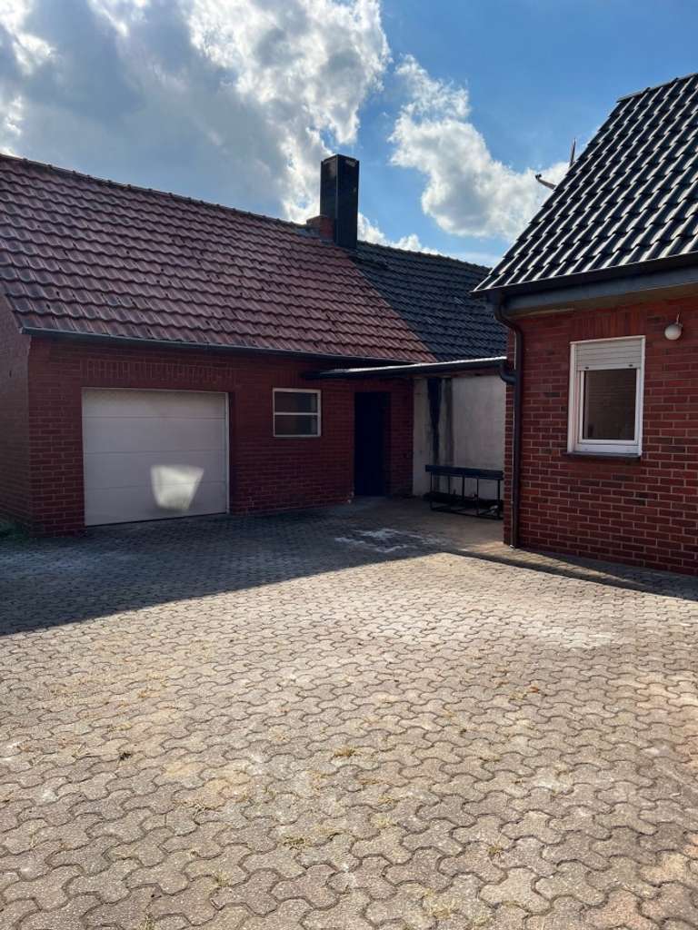 Immobilie in Stadtlohn - Gepflegte, großzügige DHH mit Wirtschaftsgebäude und großem Grundstück "Eigennutzung sofort möglich" - Bild 2