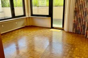 von privat: Gepflegtes Einfamilienhaus mit Einliegerwohnung in Zentrumslage von Stuttgart-Birkach – Birkheckenstraße 17a, 70599 Birkach-Nord, Stuttgart – Vorschaubild 4