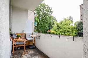 Vermietete 3-Zi.-ETW mit Balkon * PKW-Stellplatz * großer Gemeinschaftsgarten * gute Anbindung – Köln – Vorschaubild 10