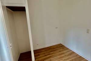 Helle & renovierte 3- Zimmerwohnung mit Balkon und Fahrstuhl am Gutenbergplatz! – Klopstockstrasse 2, 65185 Südost, Wiesbaden – Vorschaubild 11