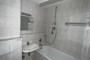 Achtung EIGENNUTZER - Barrierearme 2-Zimmer-Wohnung – Bayreuther Straße 10, 9130 Sonnenberg, Chemnitz – Vorschaubild 4