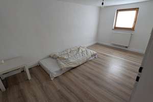 Großzügiges modernisiertes Einfamilienhaus in Gerzen mit Garten und mehreren Garagen – 84175 Gerzen – Vorschaubild 13