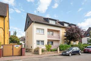3-Familienhaus in bester Lage von Ladenburg   – Die vollständige Adresse der Immobilie erhältst du vom Anbieter., 68526 Ladenburg – Vorschaubild 1