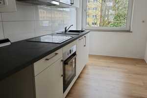 "Ihr neues Zuhause: Stilvolle 3-Zimmer-Wohnung mit Einbauküche!" – Leimbachweg 26, 51069 Köln – Vorschaubild 1
