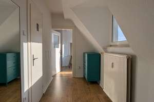 Attraktive 3-Zi.-Dachgeschosswohnung mit großer Dachterrasse in D-Pempelfort, Aufzug – Die vollständige Adresse der Immobilie erhältst du vom Anbieter., 40479 Pempelfort, Düsseldorf – Vorschaubild 2