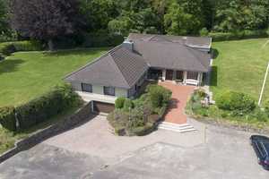 Winkelbungalow mit Poolhaus, PV-Anlage, neuer Wärmepumpe und großer Speditionshalle – Schleswig-Flensburg (Kreis) – Vorschaubild 2