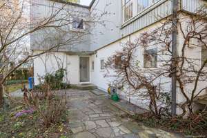 Familientraum in Bestlage Obermenzing: Parkähnliches, weitläufiges Grundstück mit Architekten-Haus. – Die vollständige Adresse der Immobilie erhältst du vom Anbieter., 81247 Obermenzing, München – Vorschaubild 9