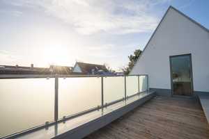 Neubau-Juwel in der Warnemünder Achterreeg und Blick auf den Alten Strom, mit Fahrstuhl – Rostock – Vorschaubild 14