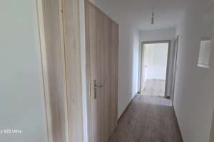 Frisch sanierte Dachgeschosswohnung in Bottrop – Fortsetzungstraße 11, 46238 Batenbrock, Bottrop – Vorschaubild 3