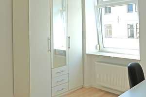 Top renovierte Zimmer inkl. neuer EBK und Möbel! Gemeinschaftsbad/WC zur Mitbenutzung! – Kazmairstr. 24, 80339 Schwanthalerhöhe (Ortsteil), München – Vorschaubild 6