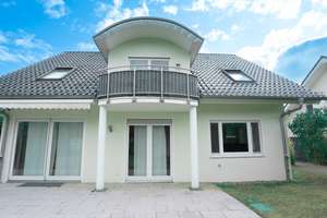 Großzügiges, gepflegtes A+ Niedrigenergiehaus in ruhiger Lage