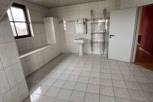 2 Familien Haus in 68642 Bürstadt von privat an privat zu verkaufen. – Die vollständige Adresse der Immobilie erhältst du vom Anbieter., 68642 Bürstadt – Vorschaubild 11