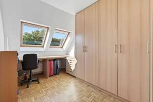 Maisonette-Wohnung ca. 105m² mit 4 Zimmern, Balkon und eigenem Stellplatz in Bochum-Weitmar – Die vollständige Adresse der Immobilie erhältst du vom Anbieter., 44795 Weitmar-Mark, Bochum – Vorschaubild 7