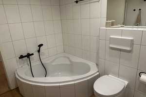Property thumbnail 9